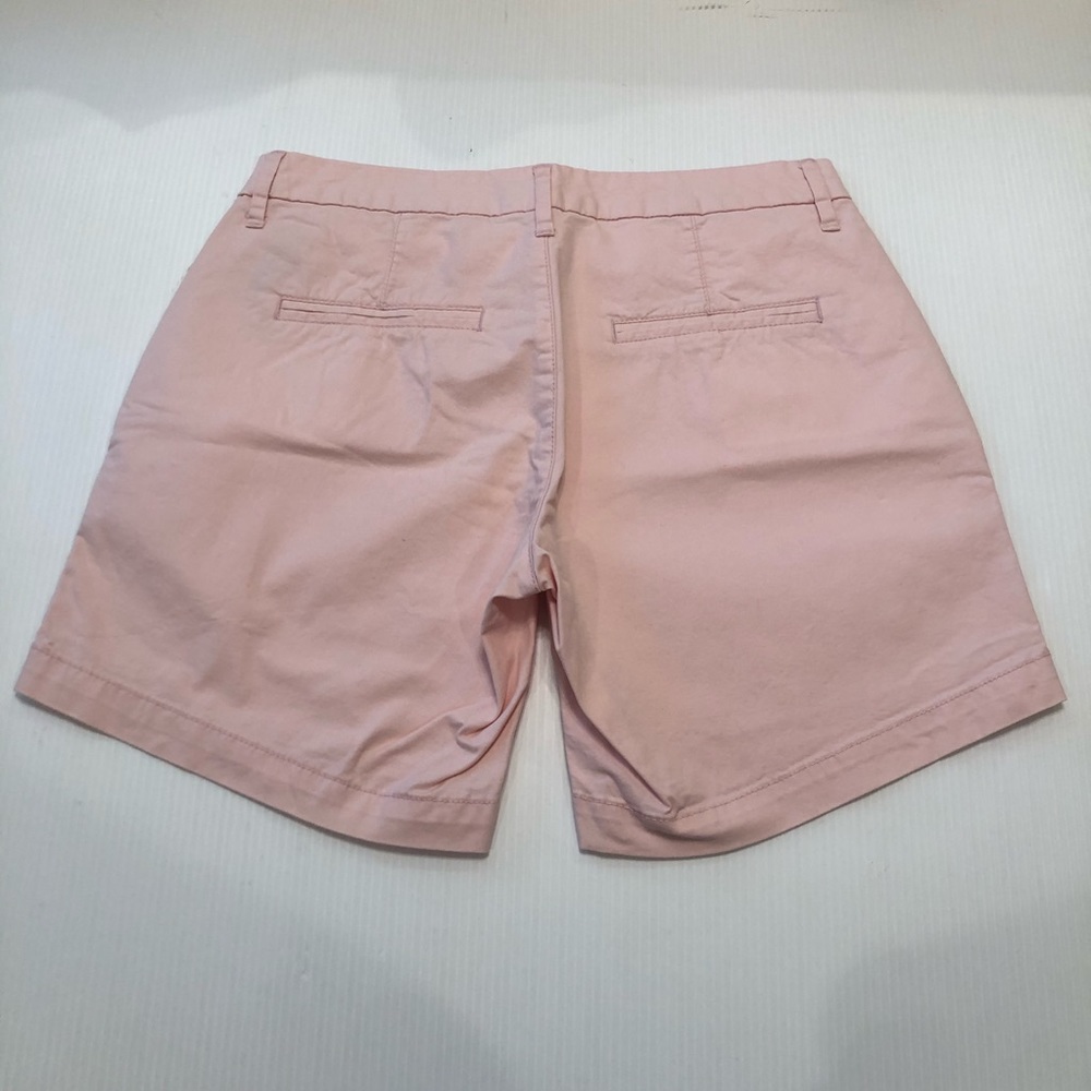 Women’s Old Navy Bermuda Short Size 2 - Picture 7 of 11